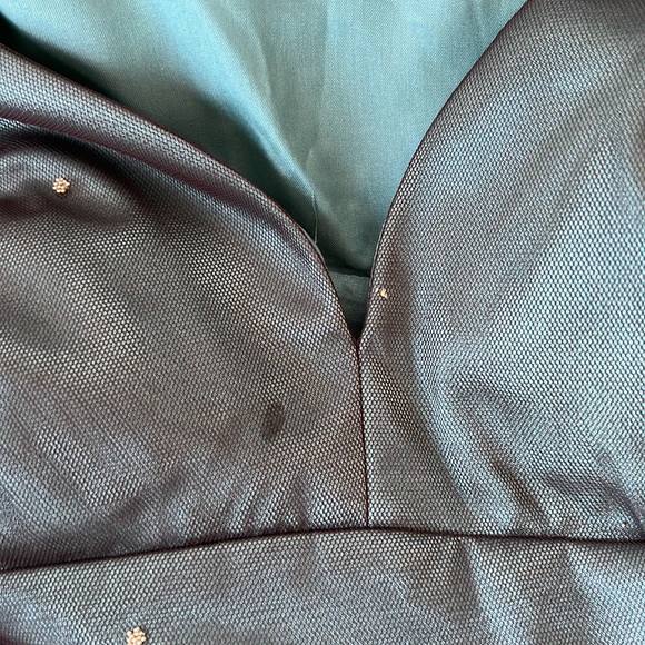 Adrianna Papell Boutique Festive Cocktail Dress - Picture 5 of 6